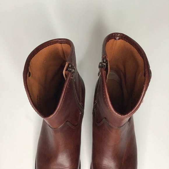 Frye Melissa Button Short Boots in Redwood Size 6. - Picture 4 of 11